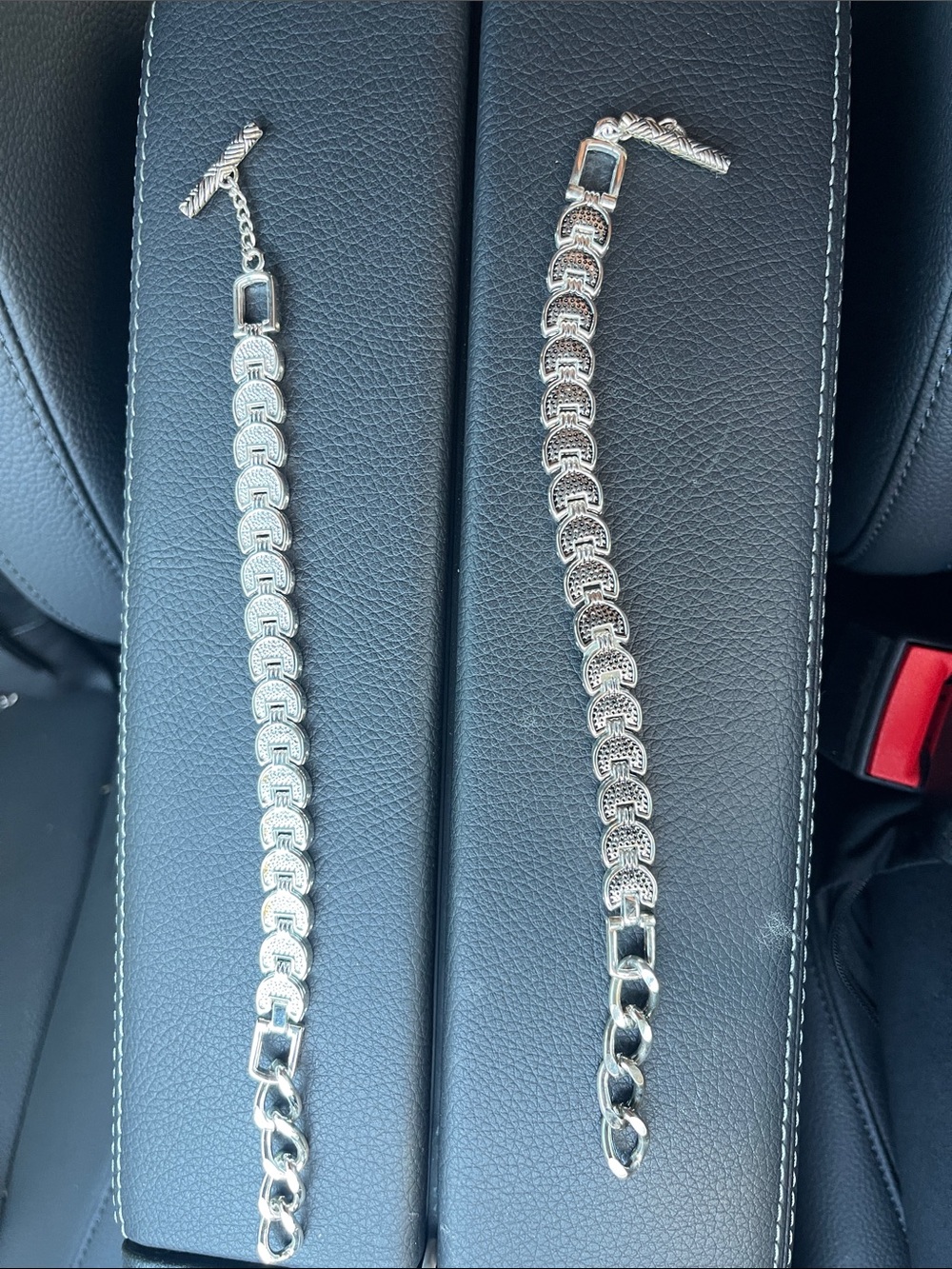 Silver tone men/Women's Crystal Link Bracelet - Unbranded